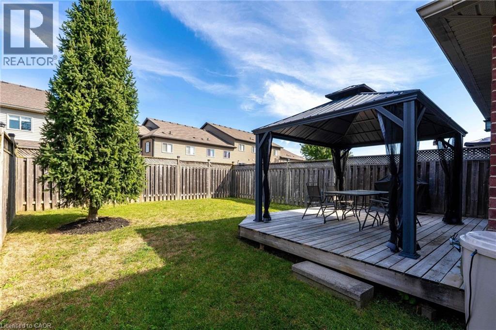 Photo 22 of 258 Parkvale Drive, Kitchener ON