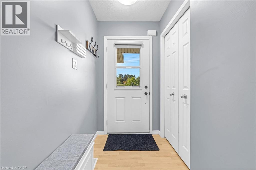 Photo 3 of 258 Parkvale Drive, Kitchener ON
