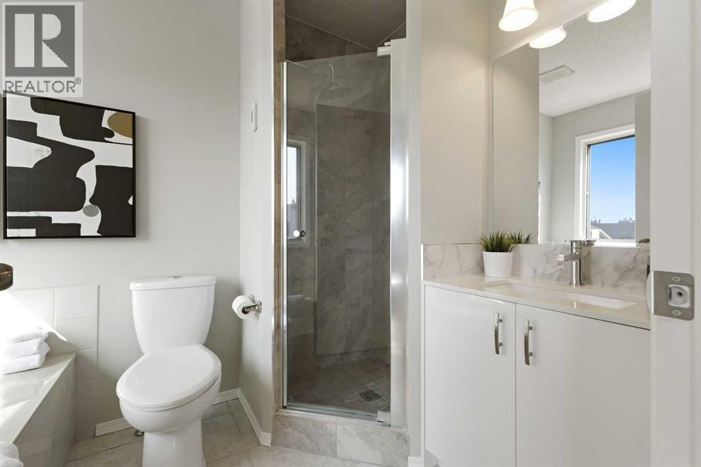 Photo 26 of 49 Hawktree Circle Nw, Calgary AB