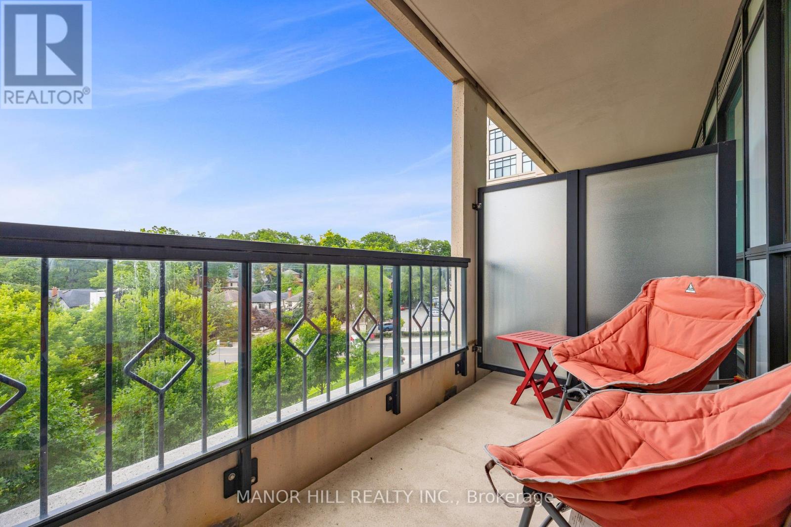 Photo 22 of 323 2 Old Mill Drive, Toronto ON