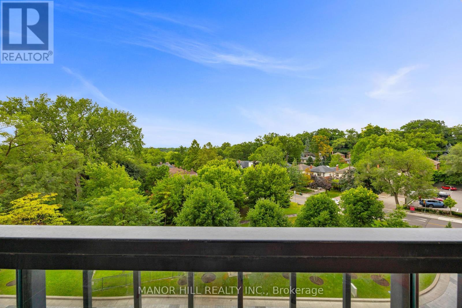 Photo 24 of 323 2 Old Mill Drive, Toronto ON