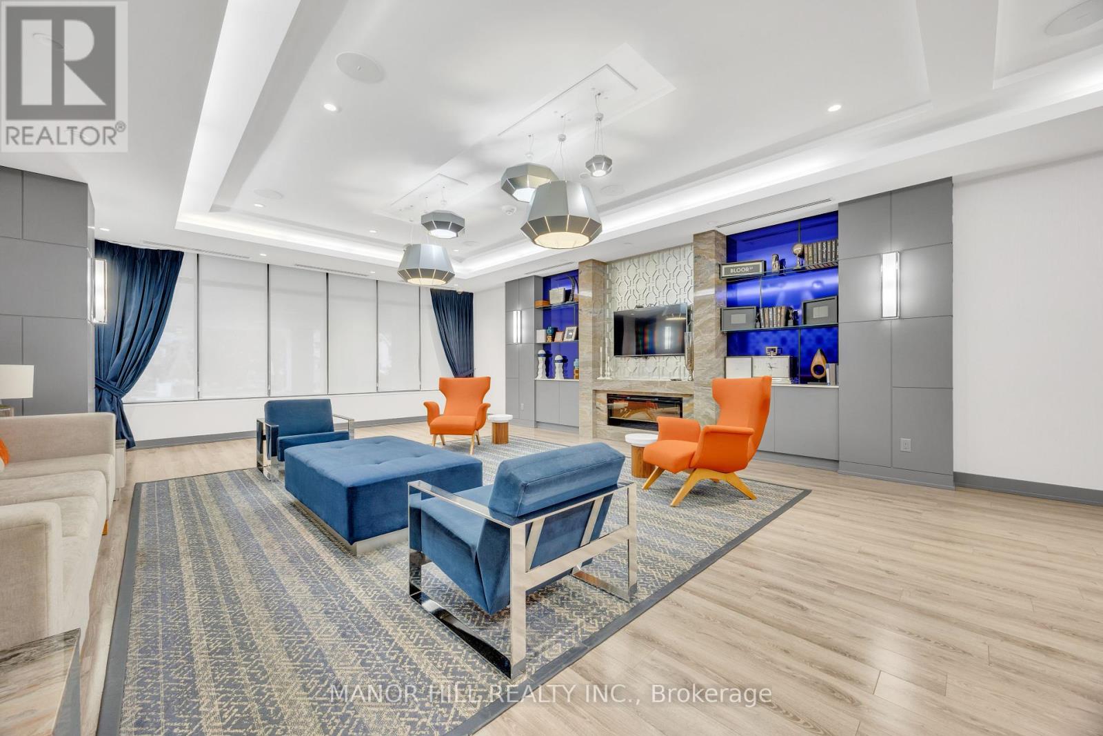 Photo 29 of 323 2 Old Mill Drive, Toronto ON