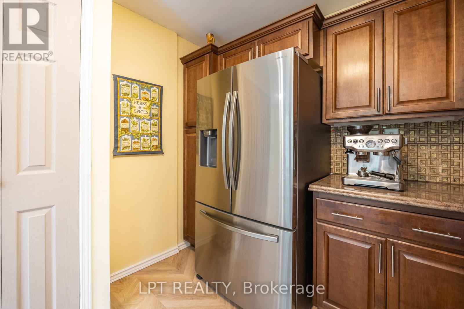 Photo 12 of 331 Maple Grove, Frontenac ON