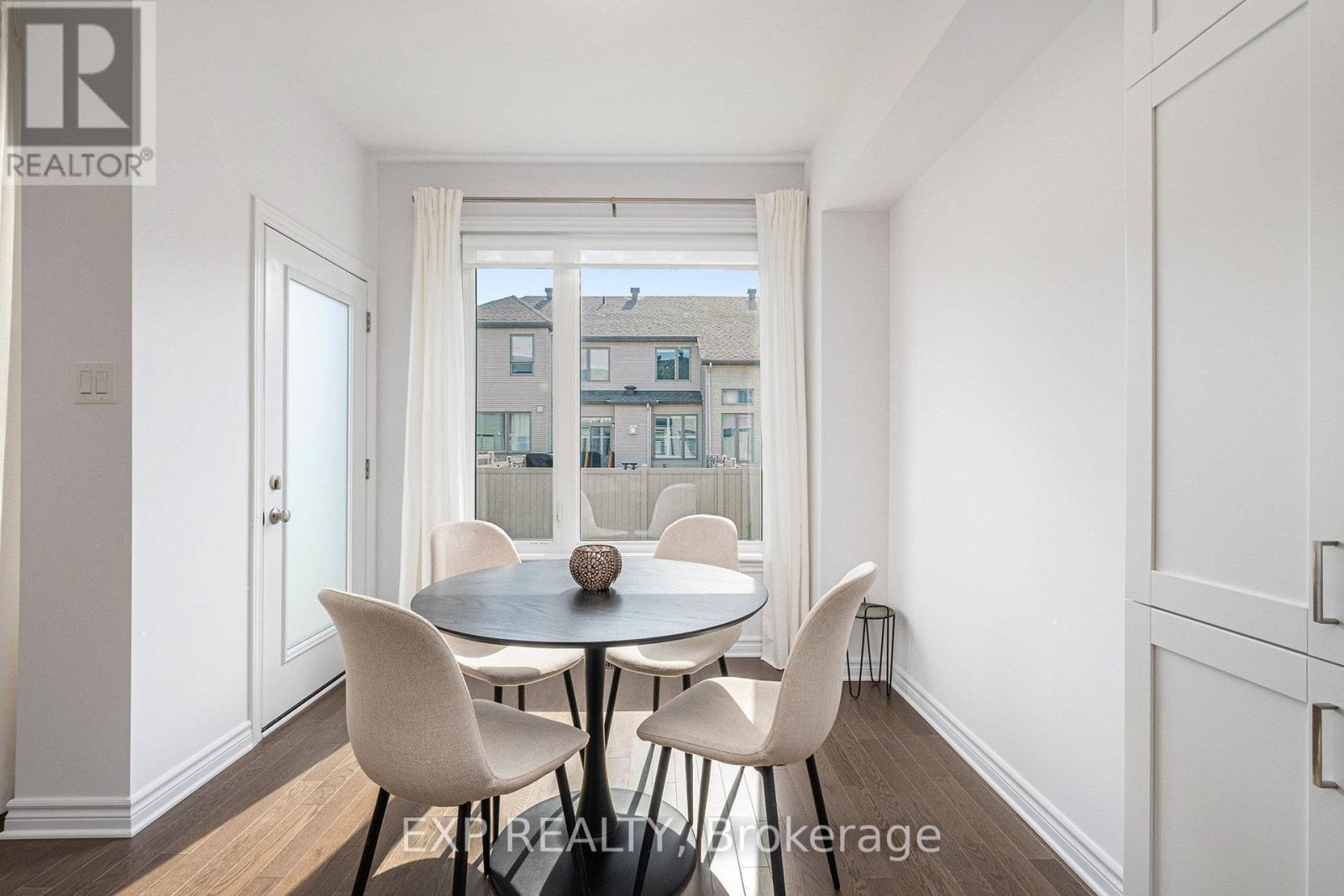 Photo 10 of 519 Triangle Street, Ottawa ON