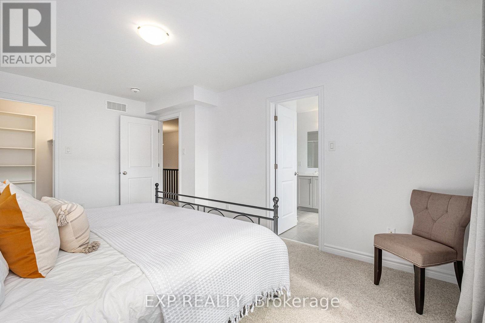 Photo 13 of 519 Triangle Street, Ottawa ON