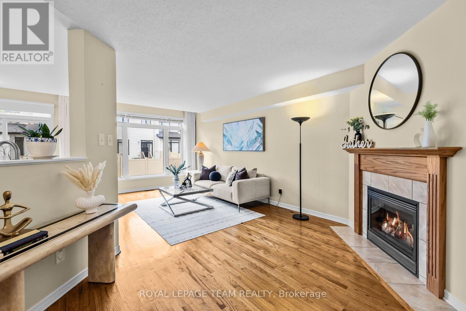 Photo 12 of 105 Romina Street, Ottawa ON