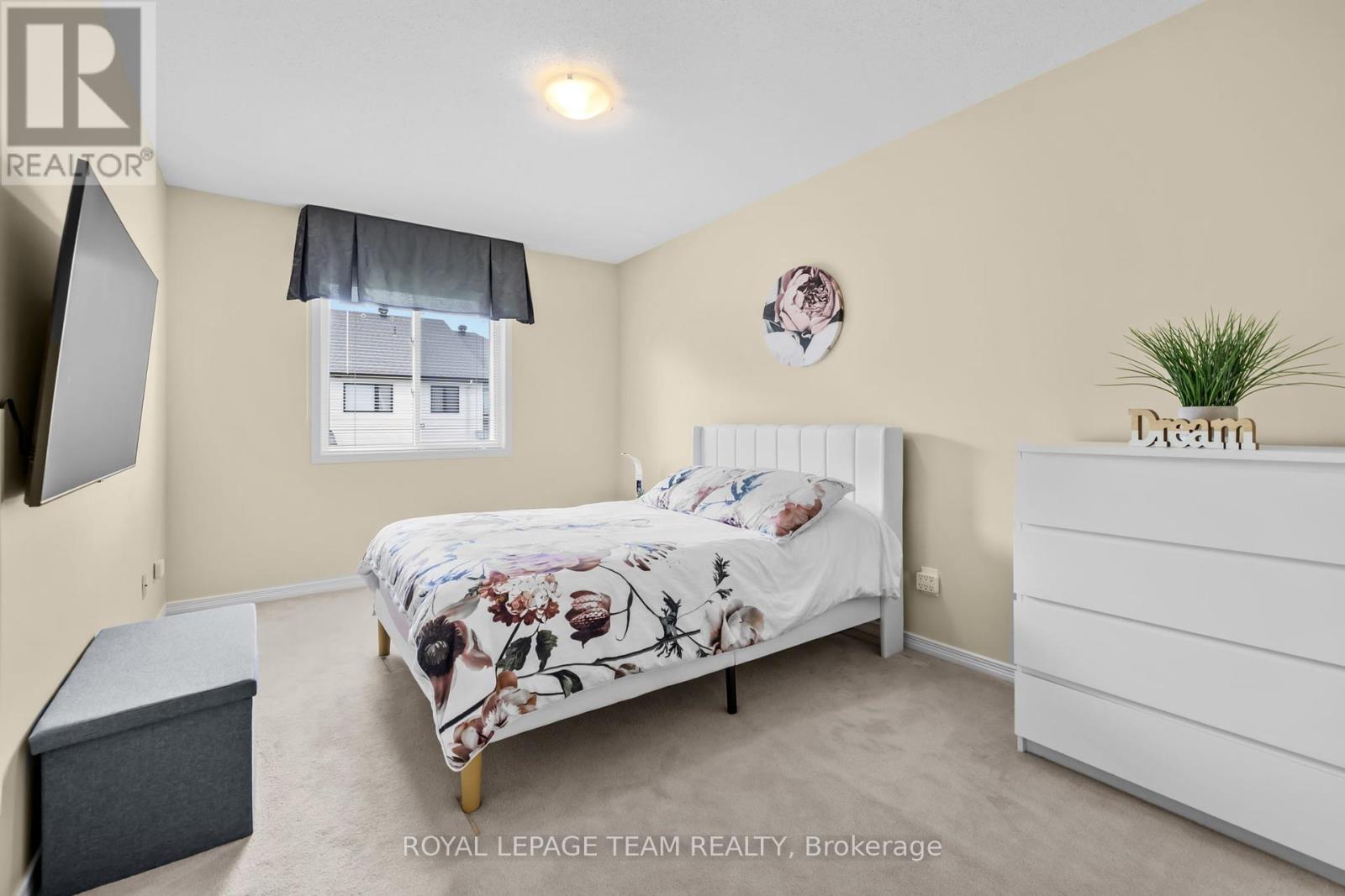 Photo 21 of 105 Romina Street, Ottawa ON