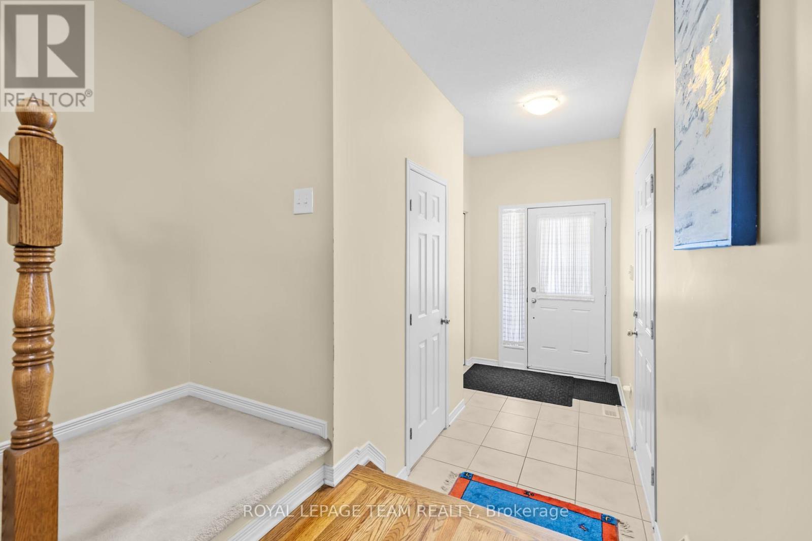 Photo 33 of 105 Romina Street, Ottawa ON