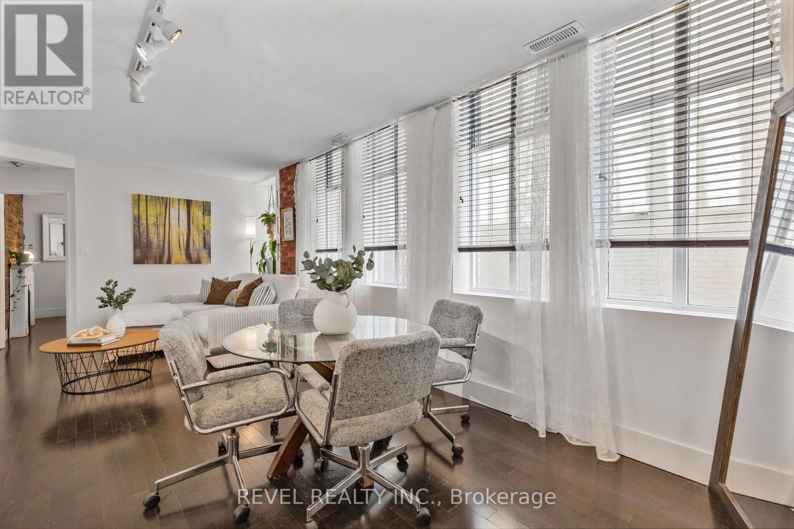 Photo 10 of 803 36 James Street S, Hamilton ON