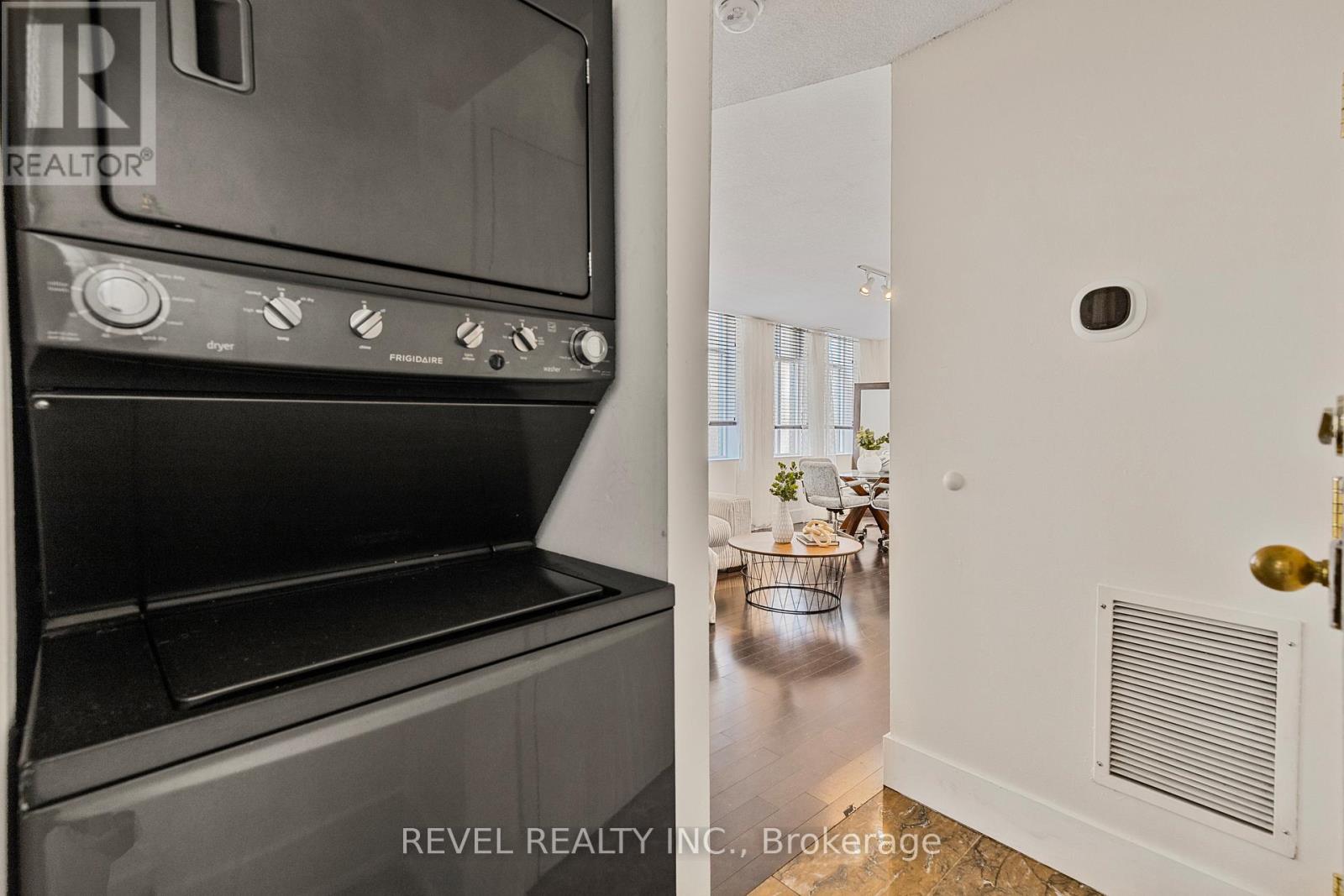Photo 23 of 803 36 James Street S, Hamilton ON