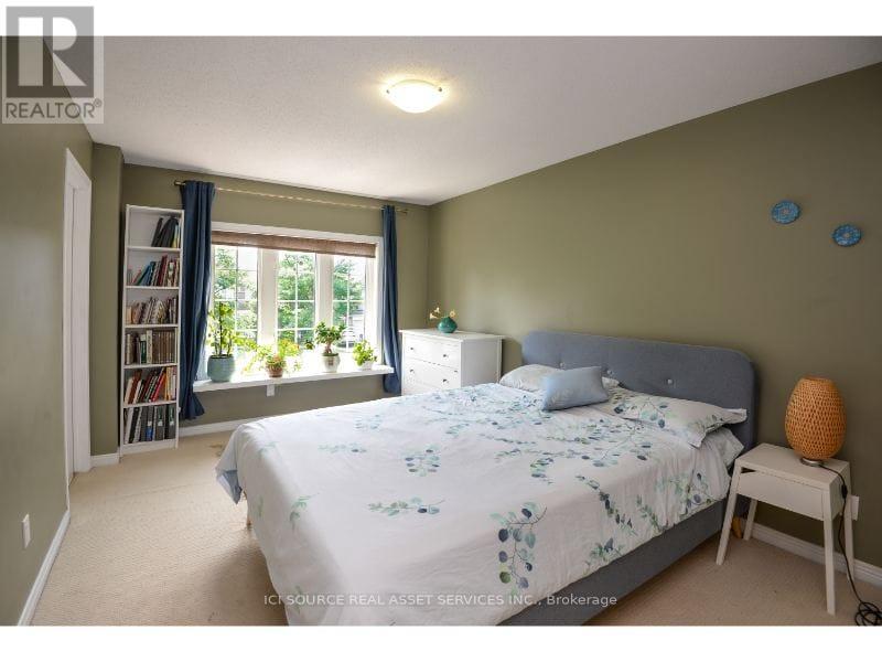 Photo 19 of 25 Saddlesmith Circle, Ottawa ON