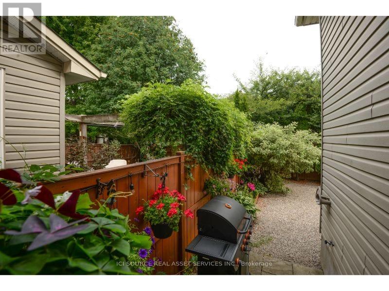 Photo 32 of 25 Saddlesmith Circle, Ottawa ON