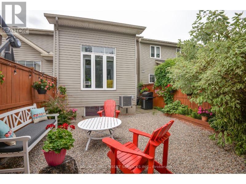 Photo 38 of 25 Saddlesmith Circle, Ottawa ON