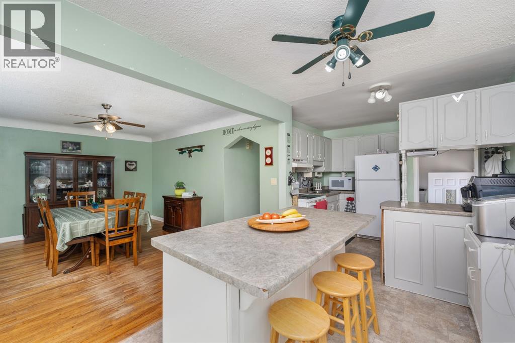 Photo 20 of 15 Lisgar Street, Sarnia ON