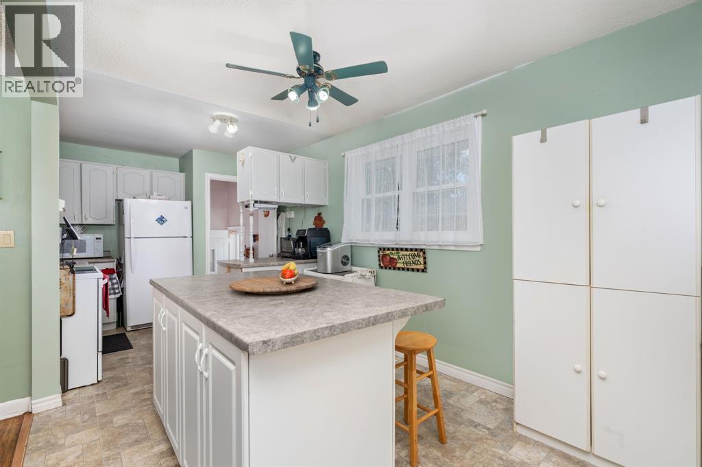 Photo 21 of 15 Lisgar Street, Sarnia ON