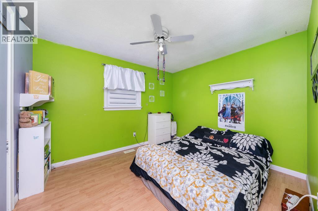 Photo 28 of 15 Lisgar Street, Sarnia ON
