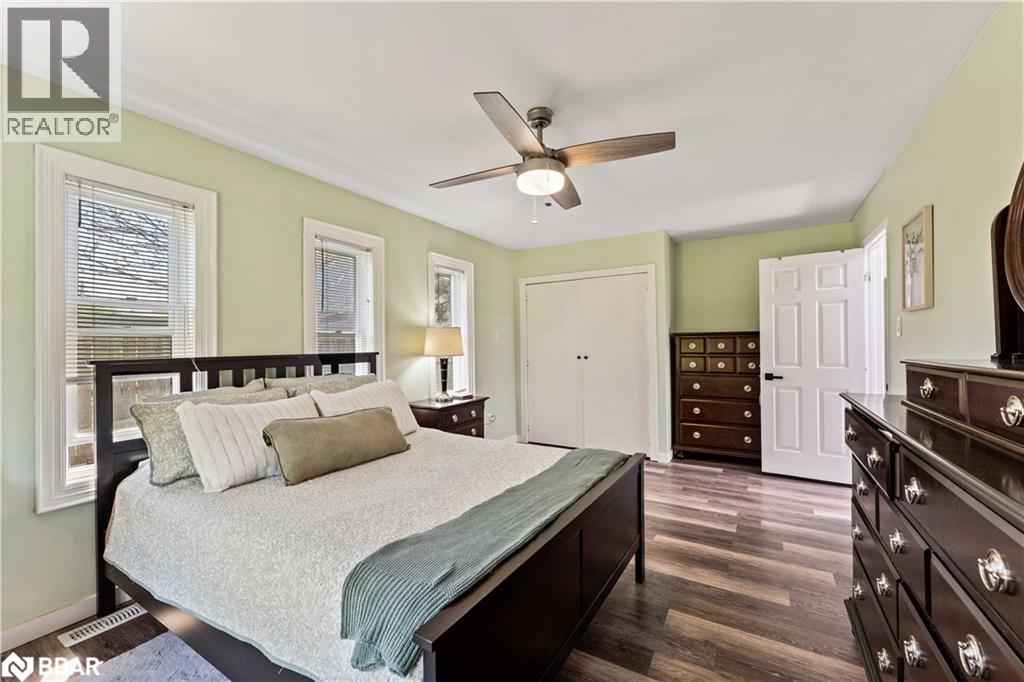 Photo 15 of 204 Camilla Crescent, Essa ON