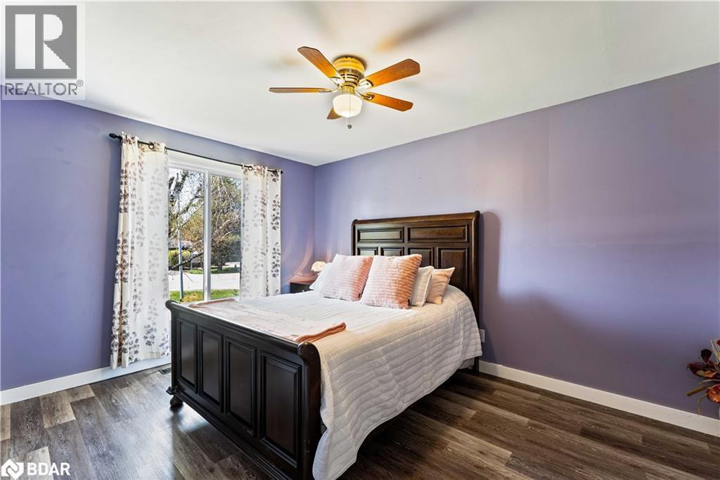 Photo 19 of 204 Camilla Crescent, Essa ON
