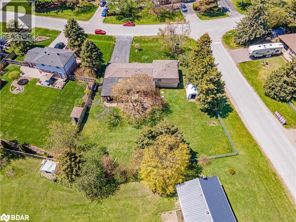 Photo 38 of 204 Camilla Crescent, Essa ON