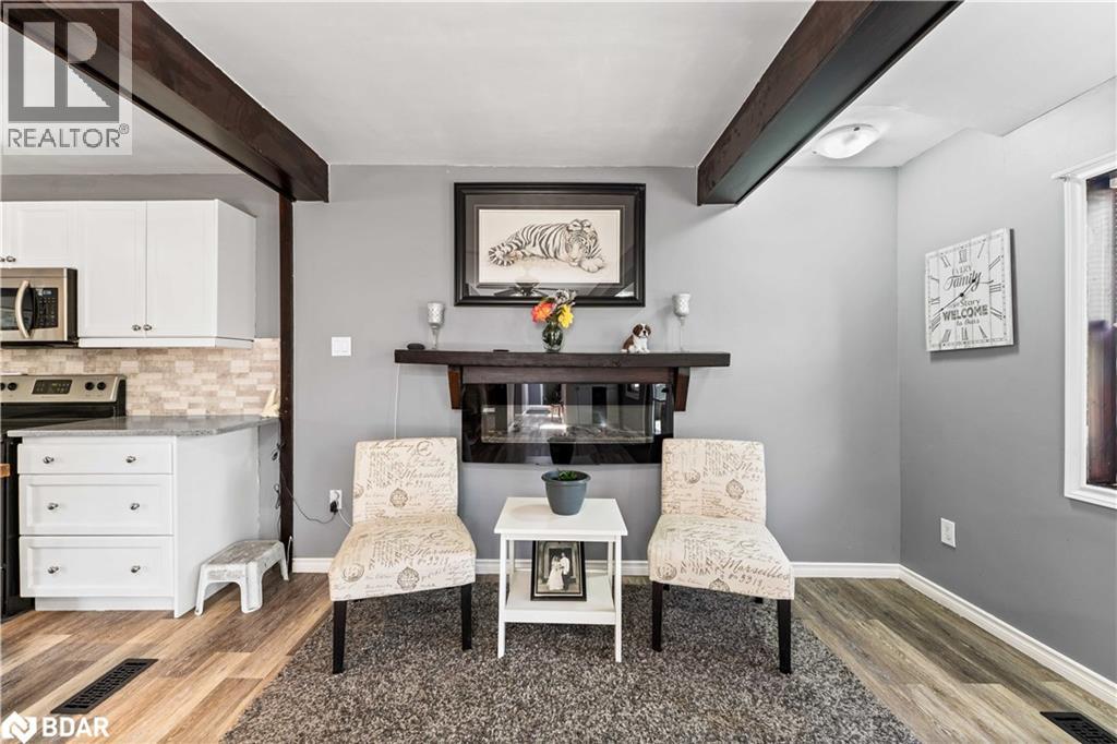 Photo 7 of 204 Camilla Crescent, Essa ON