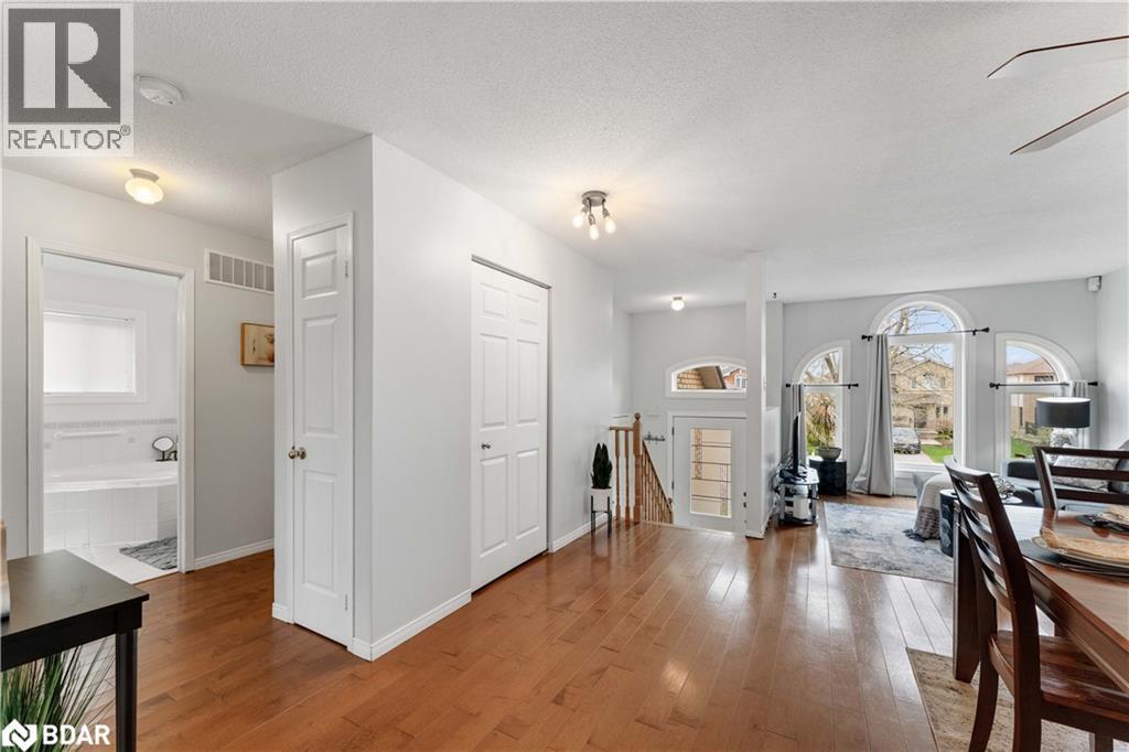 Photo 12 of 36 Leslie Avenue, Barrie ON