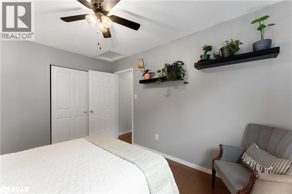 Photo 16 of 36 Leslie Avenue, Barrie ON