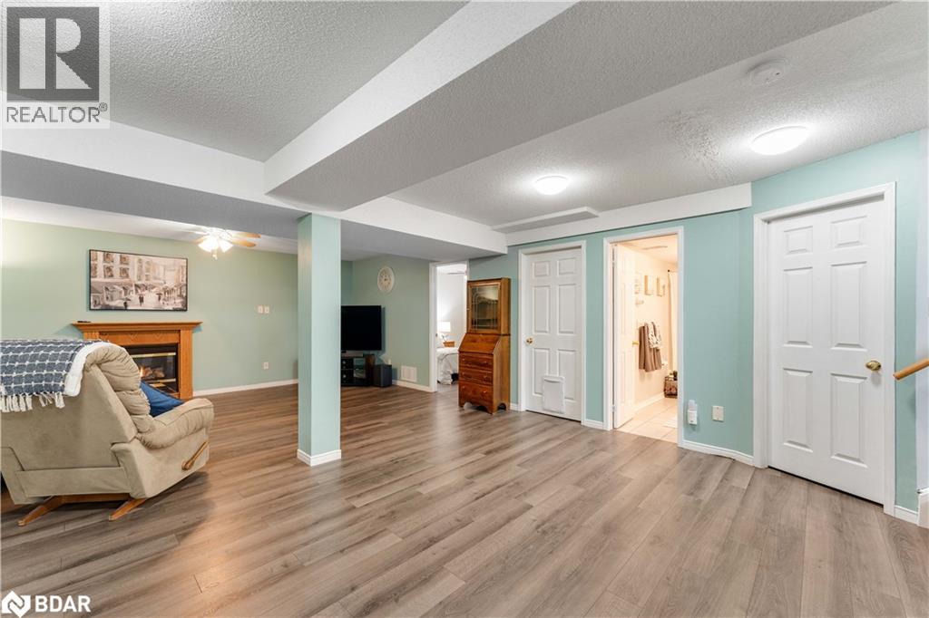 Photo 22 of 36 Leslie Avenue, Barrie ON