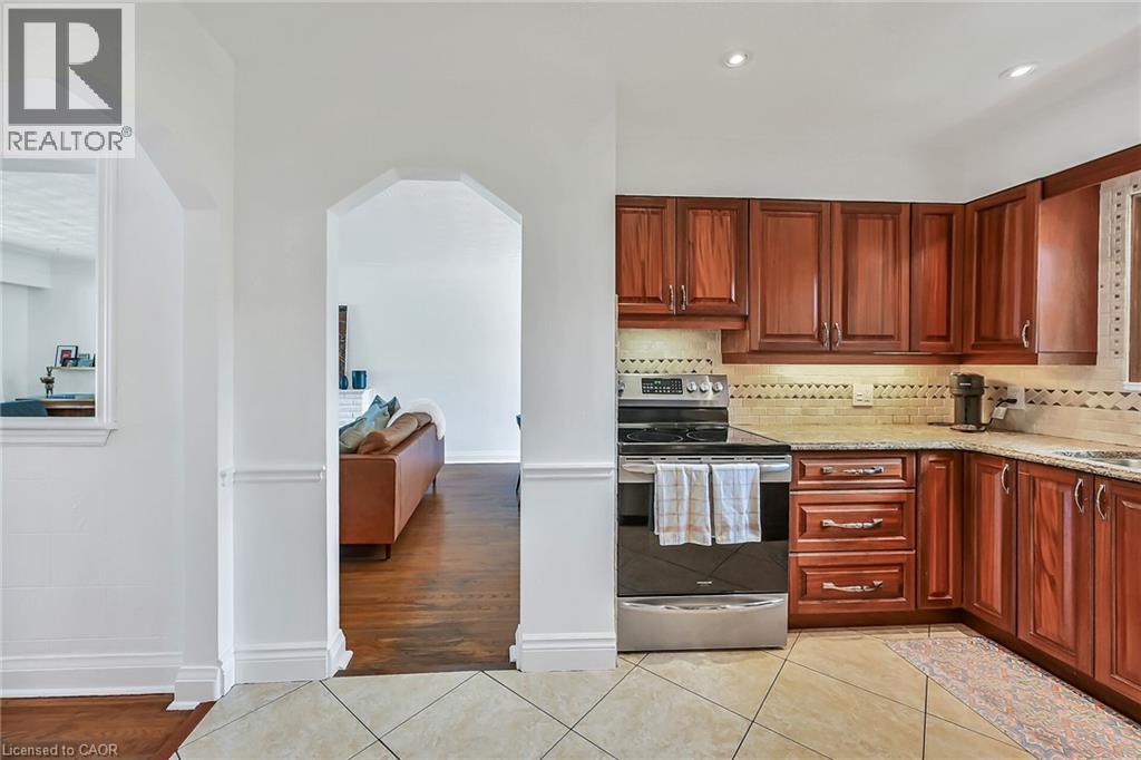 Photo 12 of 181 West 18th Street, Hamilton ON