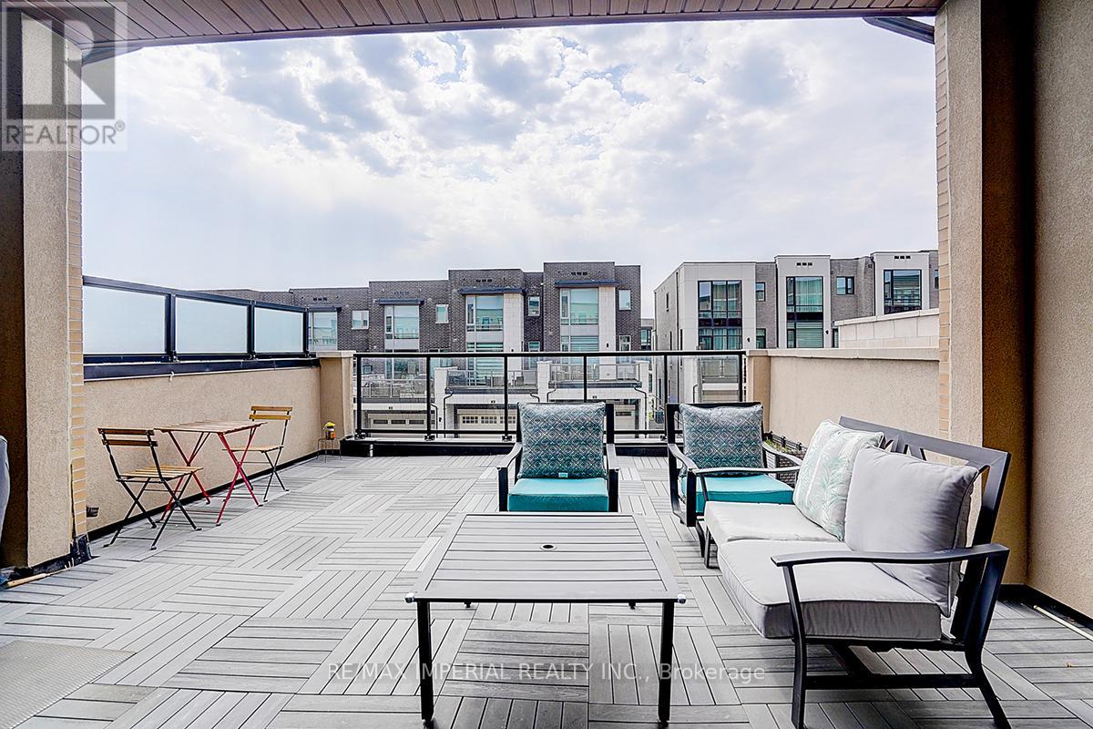 Photo 12 of 599 599 Marc Santi Boulevard, Vaughan ON