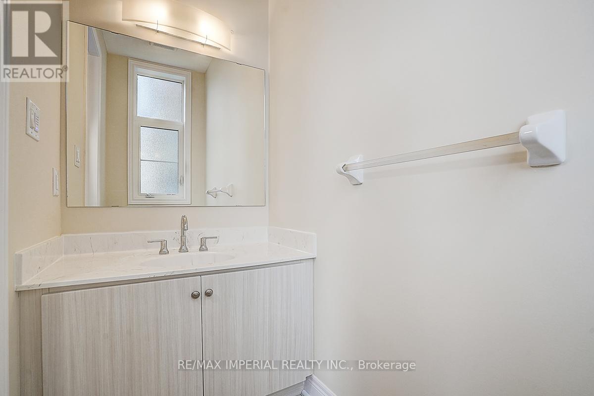 Photo 14 of 599 599 Marc Santi Boulevard, Vaughan ON