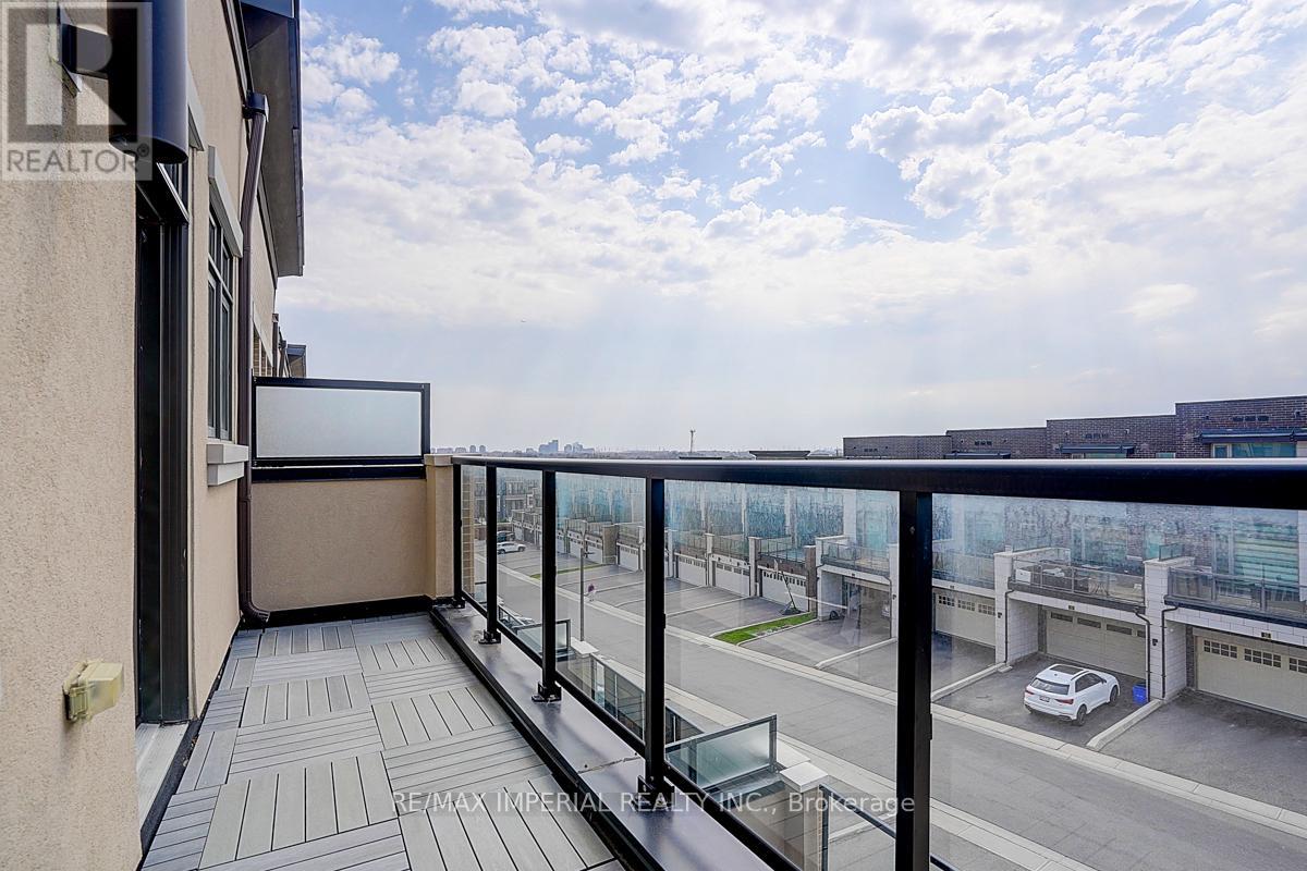Photo 42 of 599 599 Marc Santi Boulevard, Vaughan ON