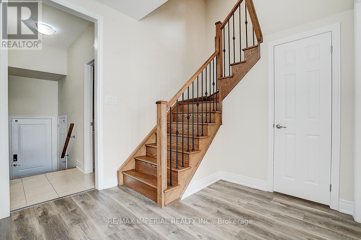 Photo 5 of 599 599 Marc Santi Boulevard, Vaughan ON