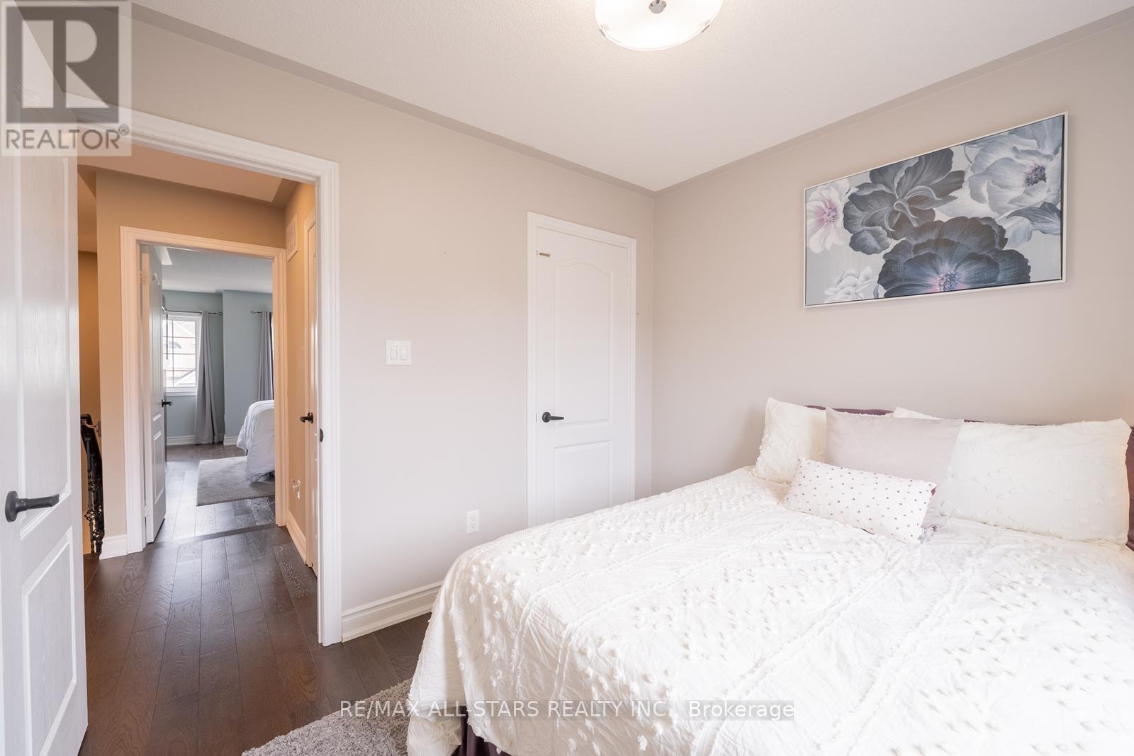 Photo 24 of 10 Betula Gate, Whitchurchstouffville ON