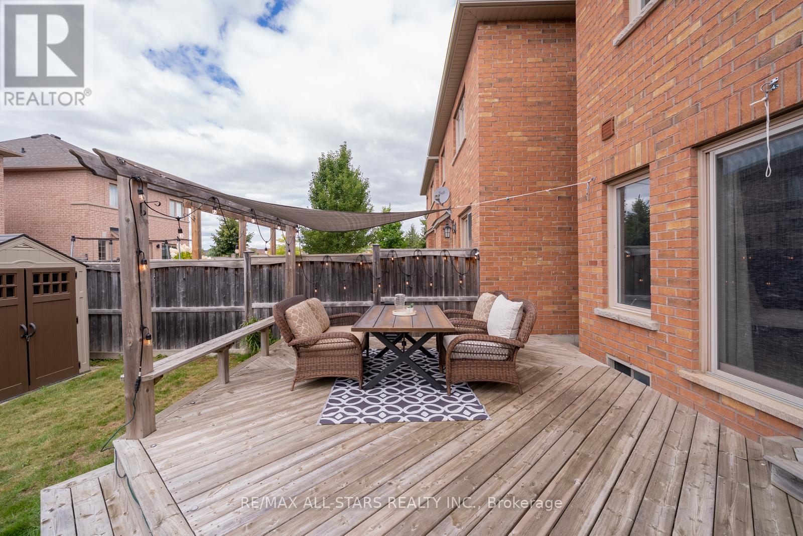 Photo 36 of 10 Betula Gate, Whitchurchstouffville ON