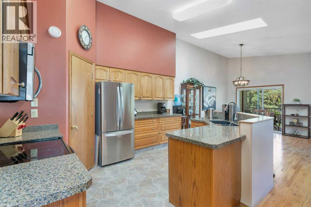 Photo 14 of 4631 48 Street, Red Deer AB