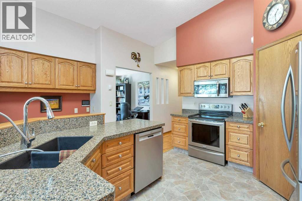 Photo 12 of 4631 48 Street, Red Deer AB