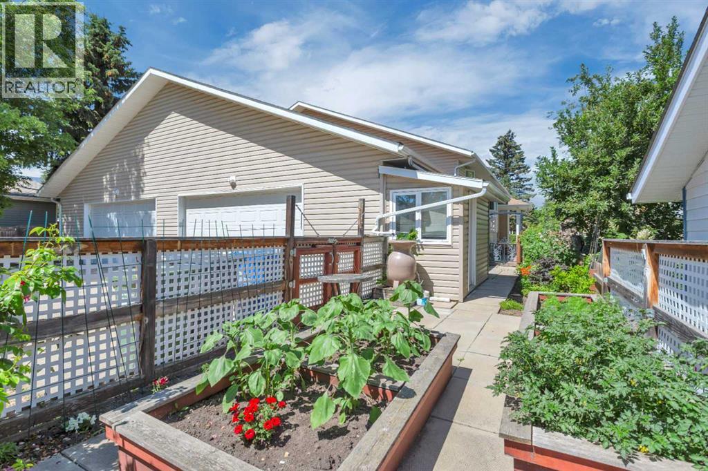 Photo 39 of 4631 48 Street, Red Deer AB
