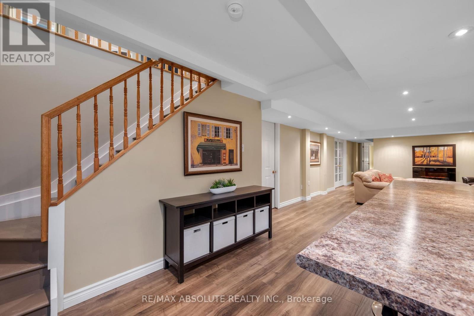 Photo 33 of 1601 Shauna Crescent, Ottawa ON