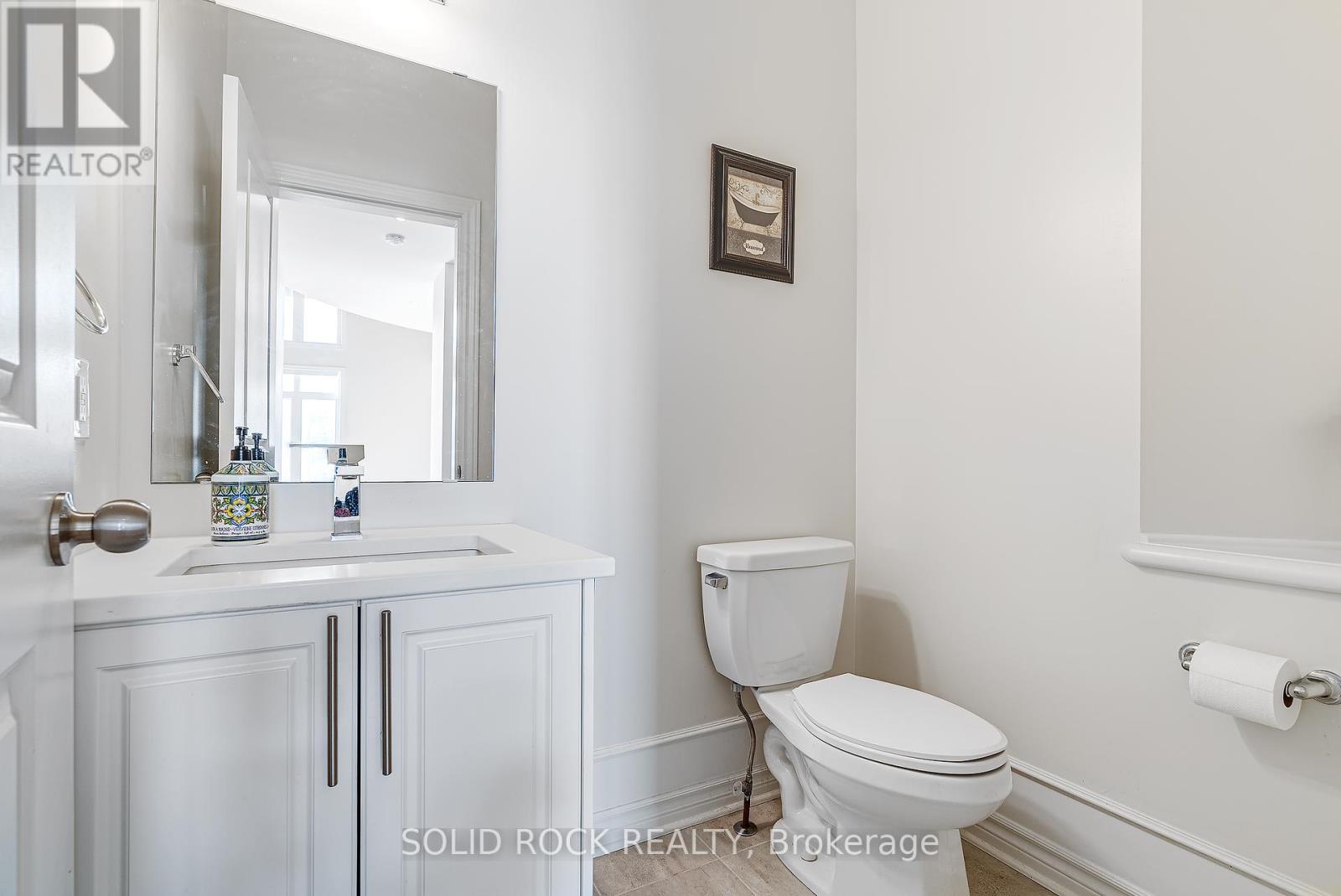 Photo 14 of 326 Memorial Grove, Ottawa ON