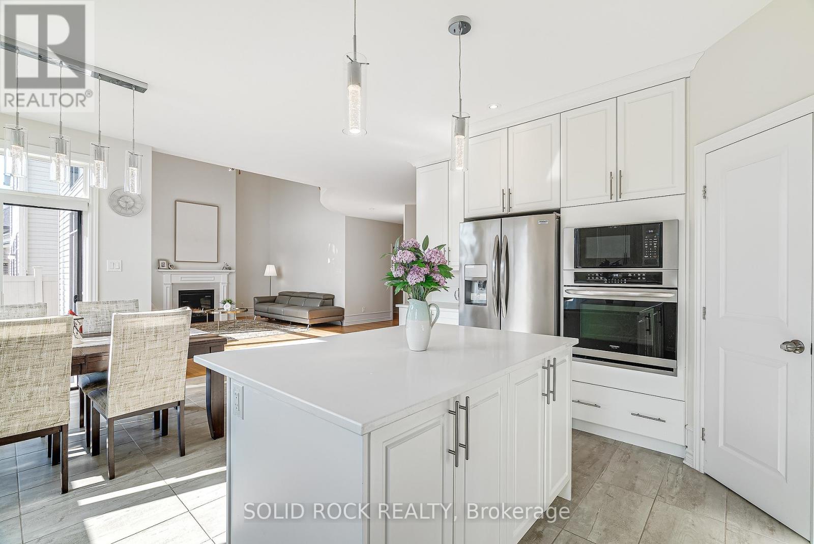 Photo 21 of 326 Memorial Grove, Ottawa ON