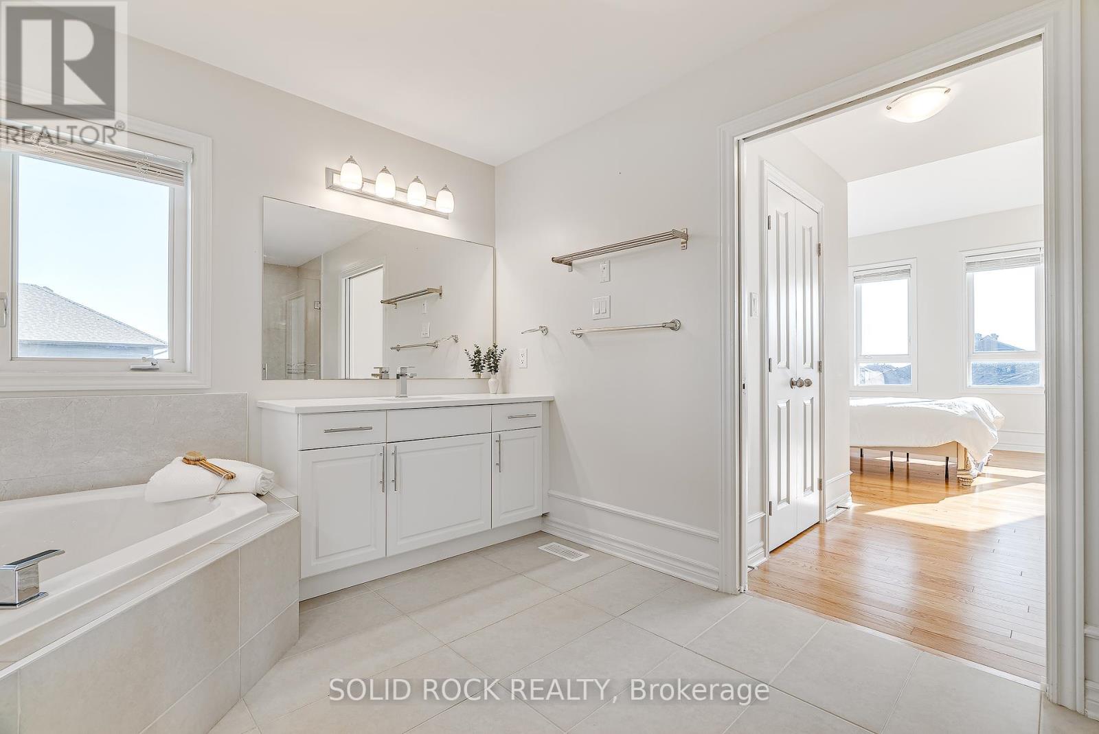 Photo 28 of 326 Memorial Grove, Ottawa ON
