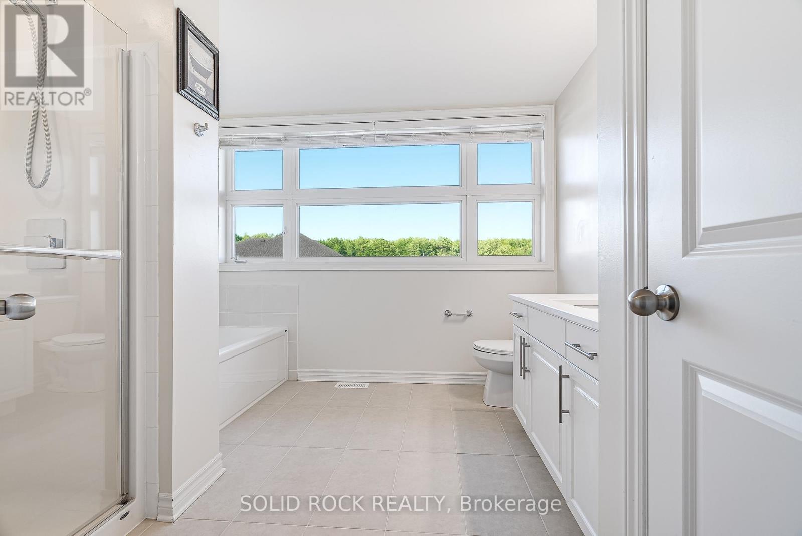Photo 35 of 326 Memorial Grove, Ottawa ON