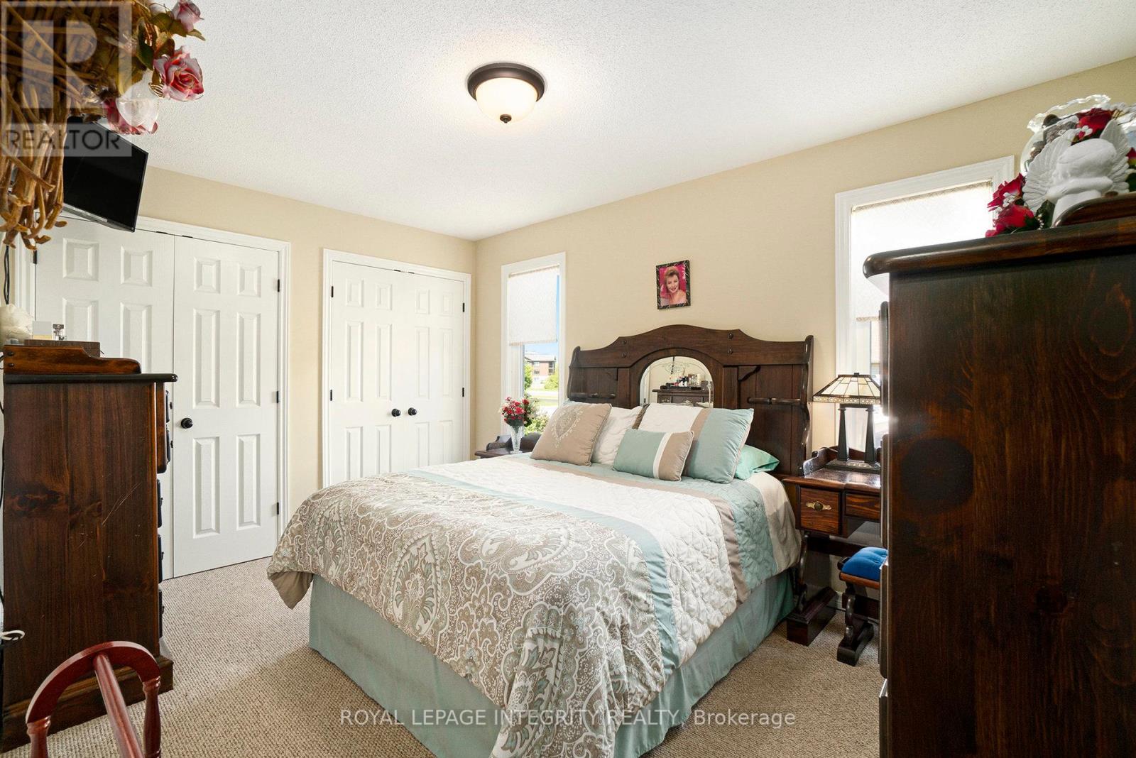 Photo 13 of 44 Lee Avenue, Smiths Falls ON