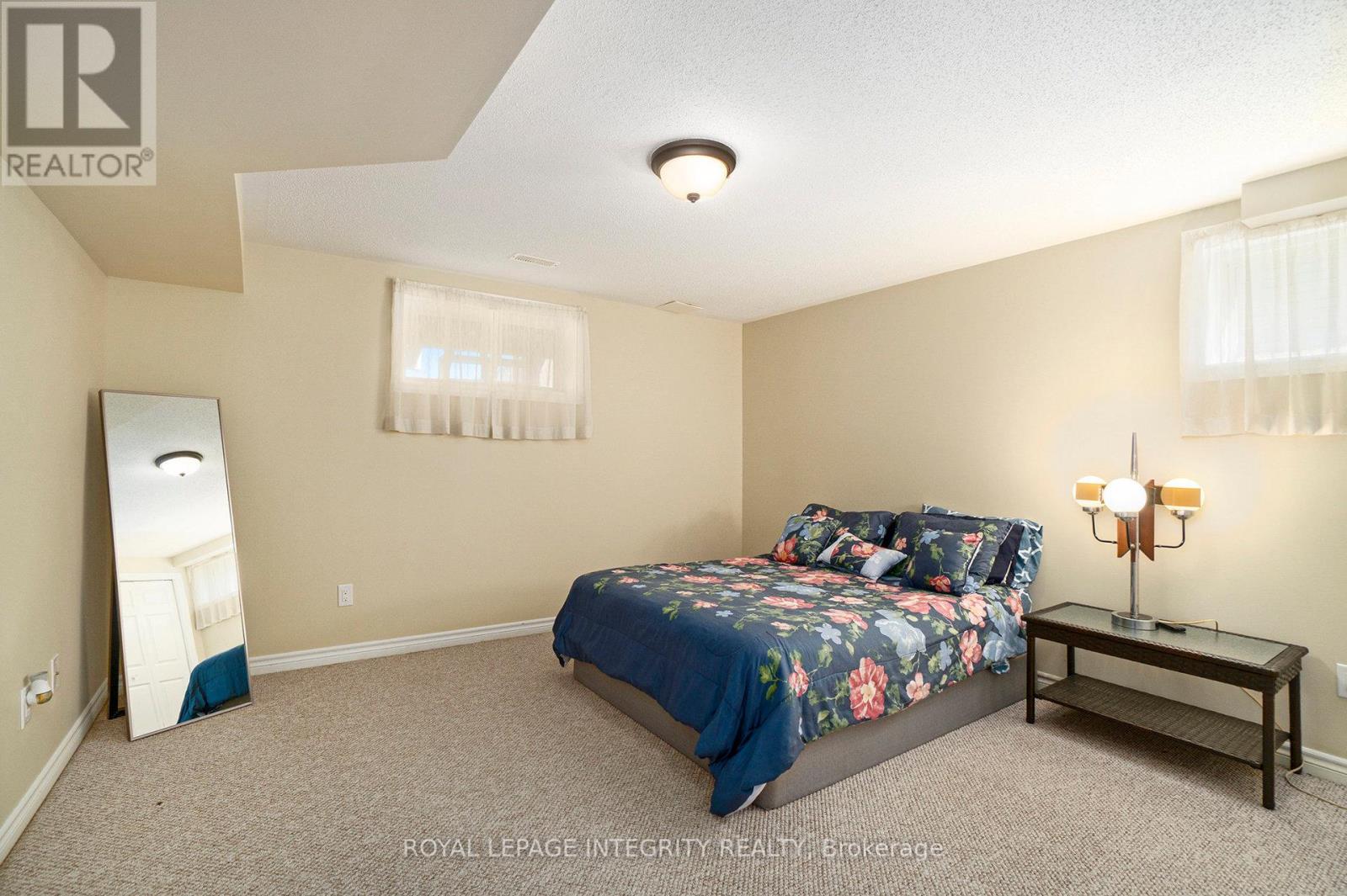 Photo 18 of 44 Lee Avenue, Smiths Falls ON