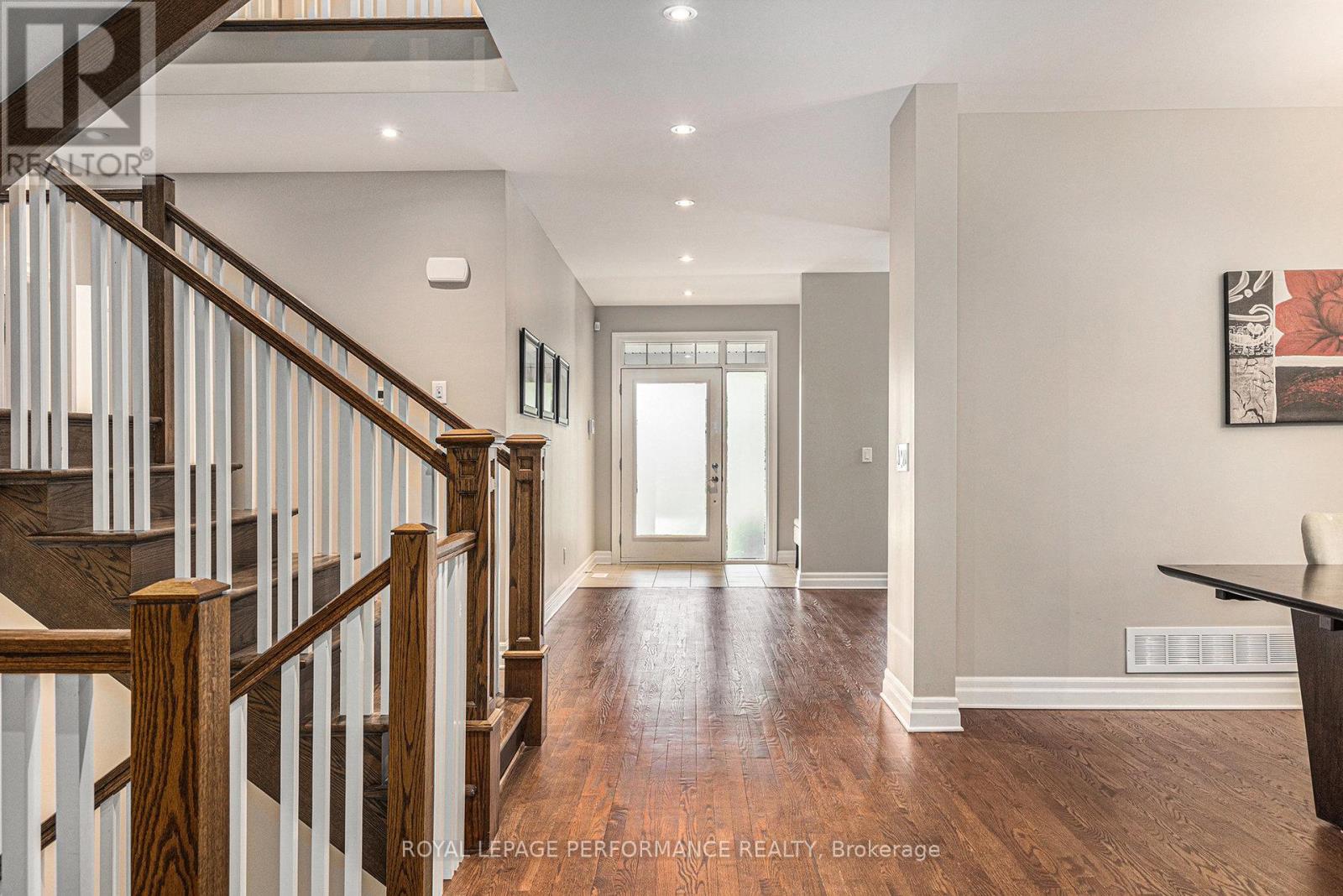 Photo 15 of 196 Grainstone Way, Ottawa ON