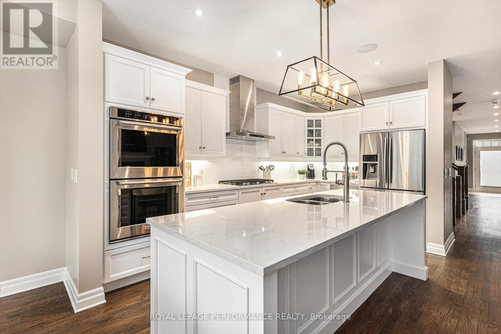 Photo 7 of 196 Grainstone Way, Ottawa ON