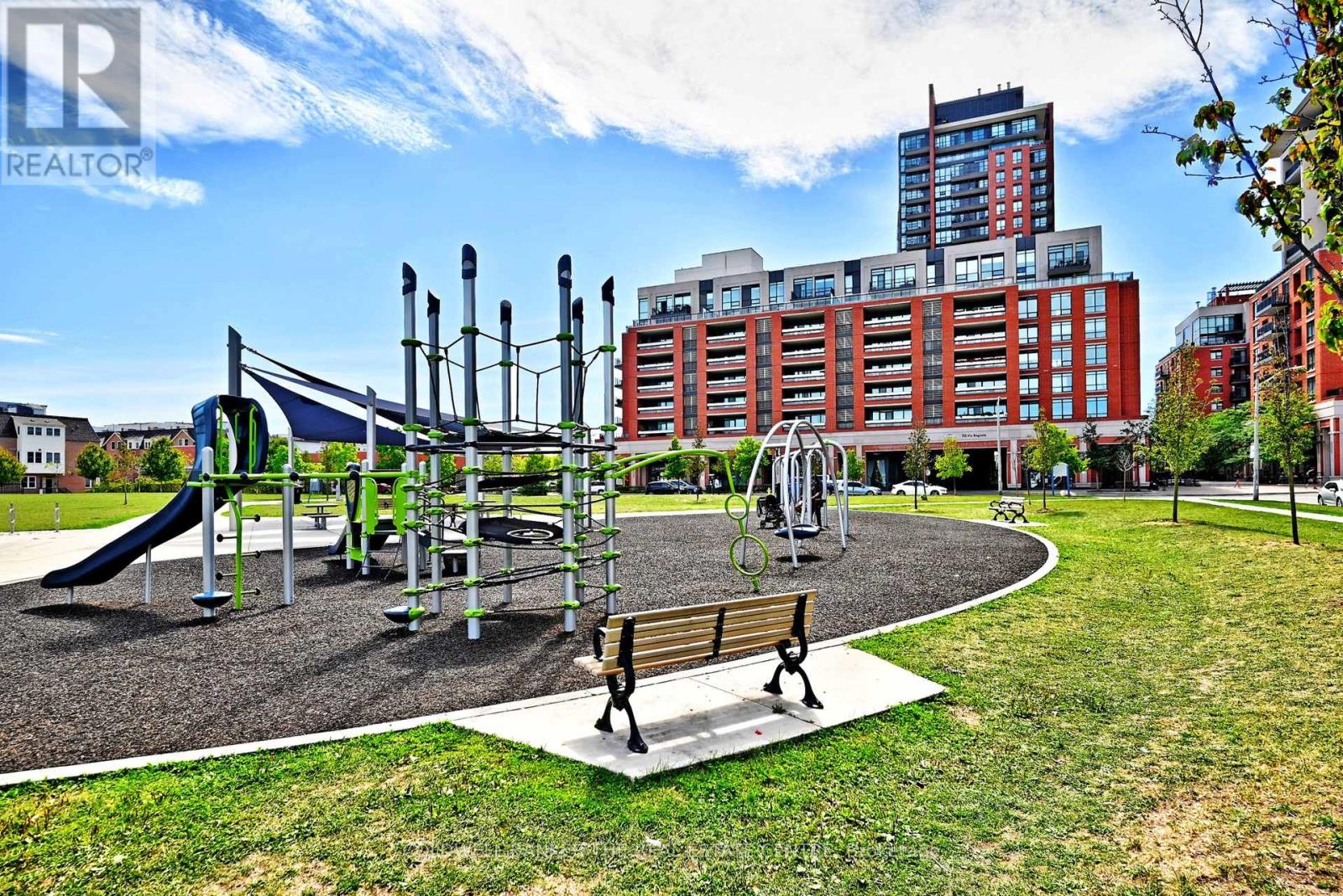 Photo 45 of 825 36 Via Bagnato Avenue, Toronto ON