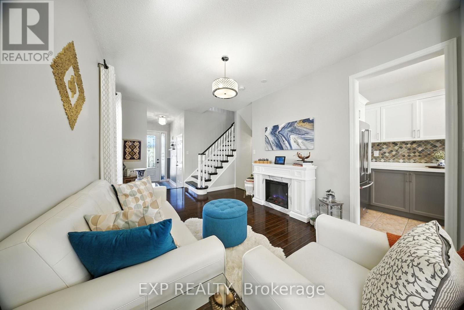 Photo 11 of 3464 Fountain Park Avenue, Mississauga ON