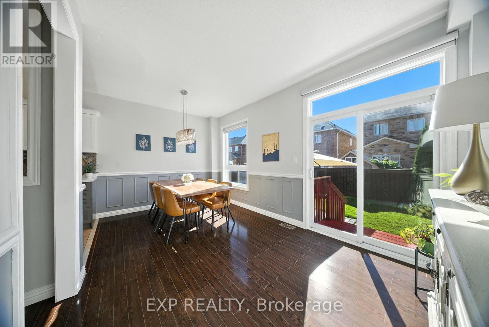 Photo 13 of 3464 Fountain Park Avenue, Mississauga ON