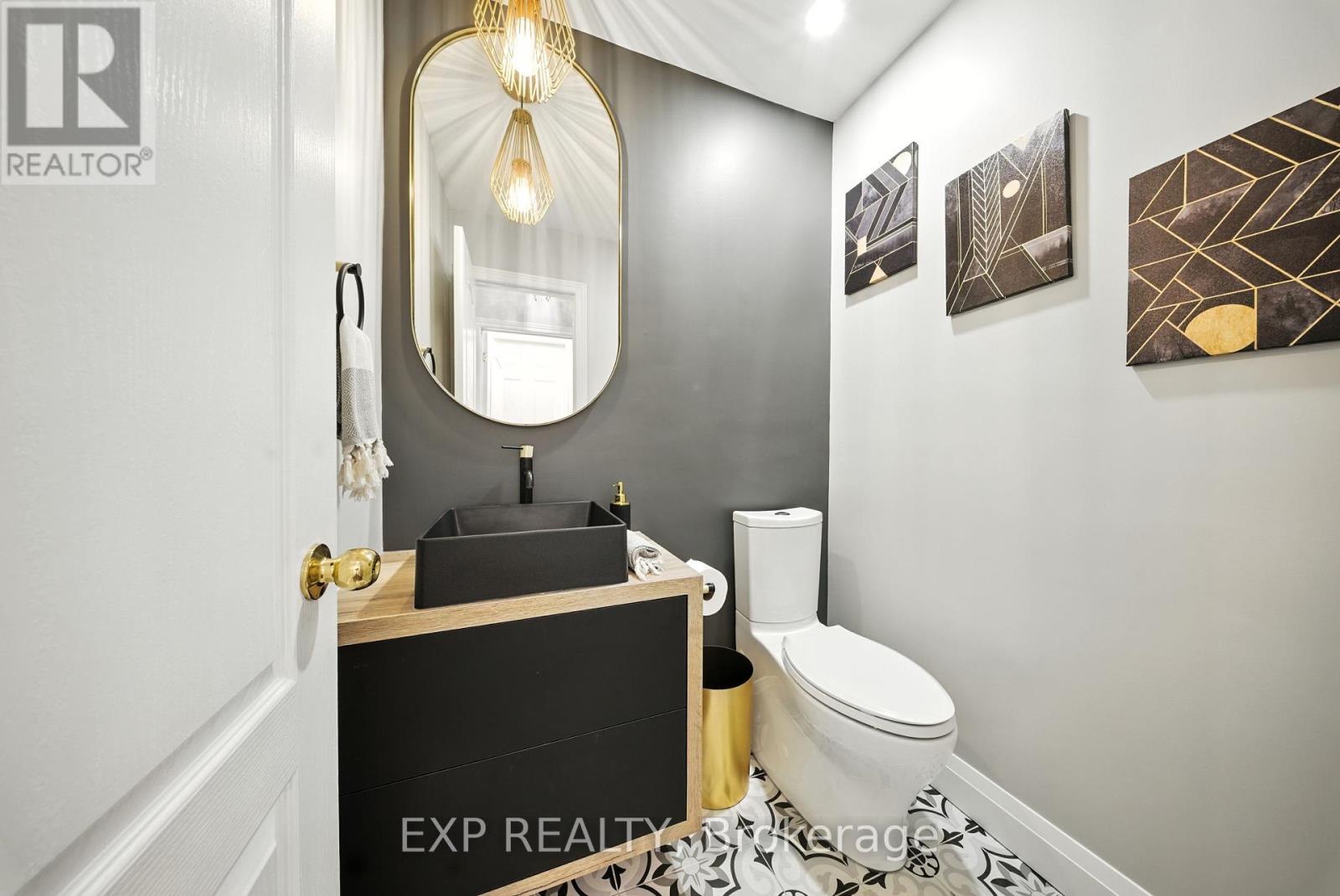 Photo 20 of 3464 Fountain Park Avenue, Mississauga ON
